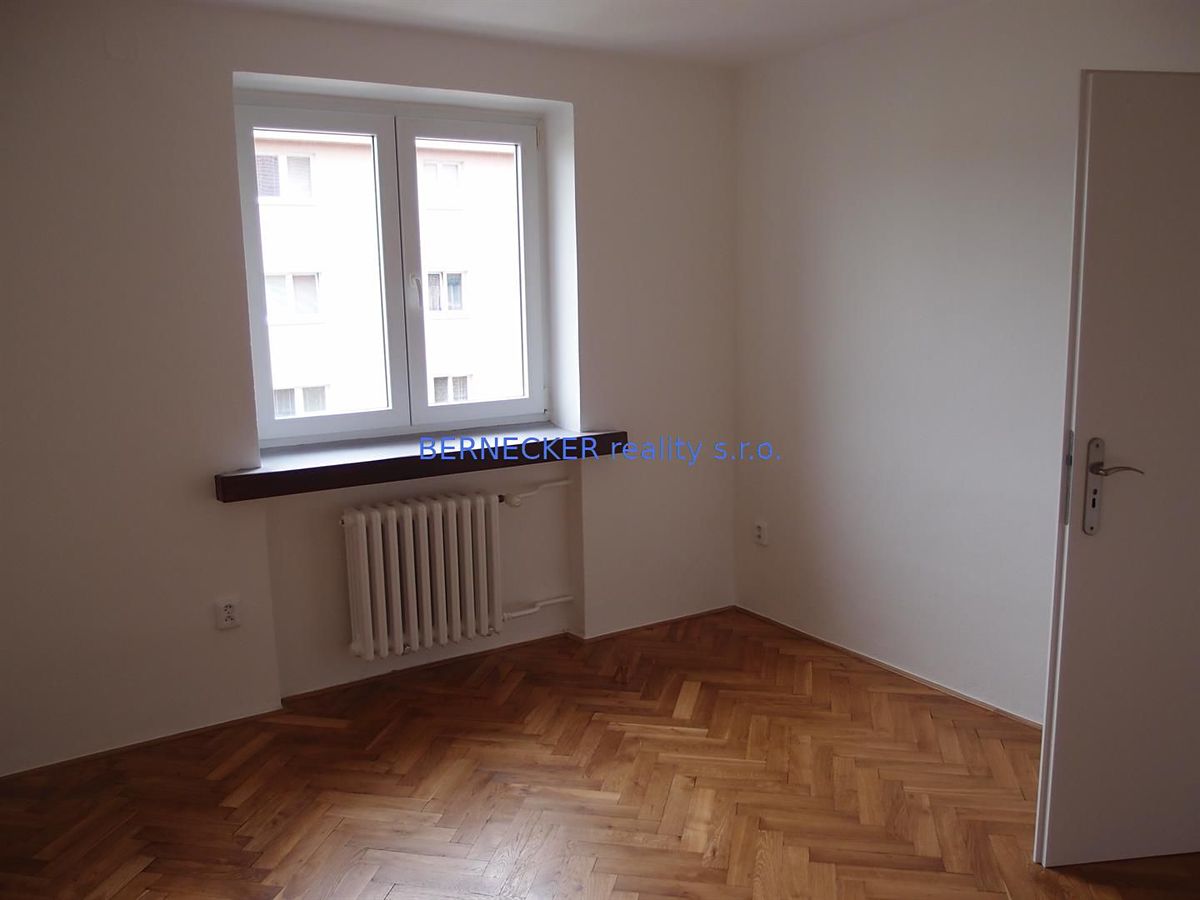 Pronájem bytu 2+1 56 m² – fotografie 3