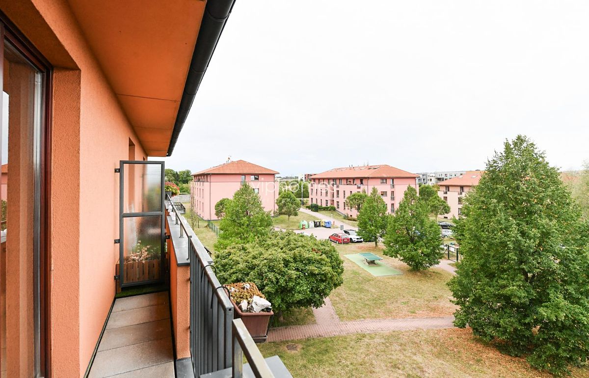 Pronájem bytu 2+kk 40 m² – fotografie 2