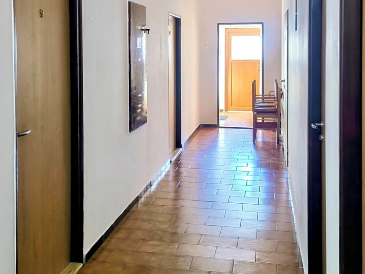 Комерційне приміщення в оренду, 461 м² (5 з 21)