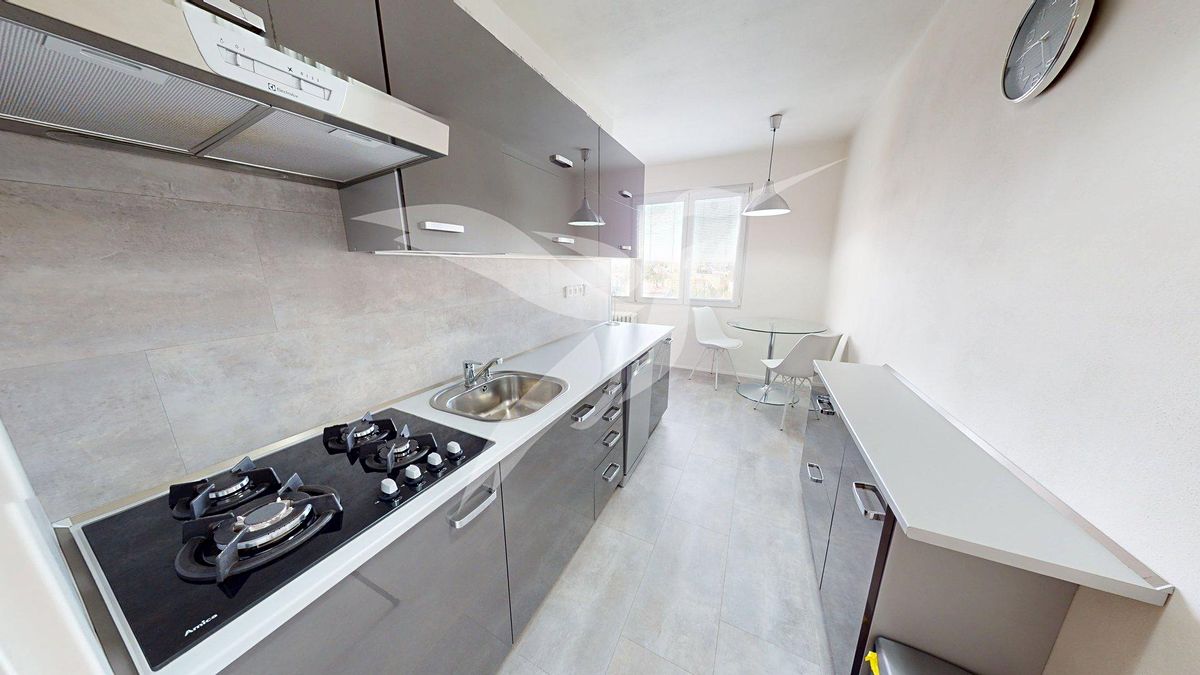 Pronájem bytu 2+1 58 m² – fotografie 4