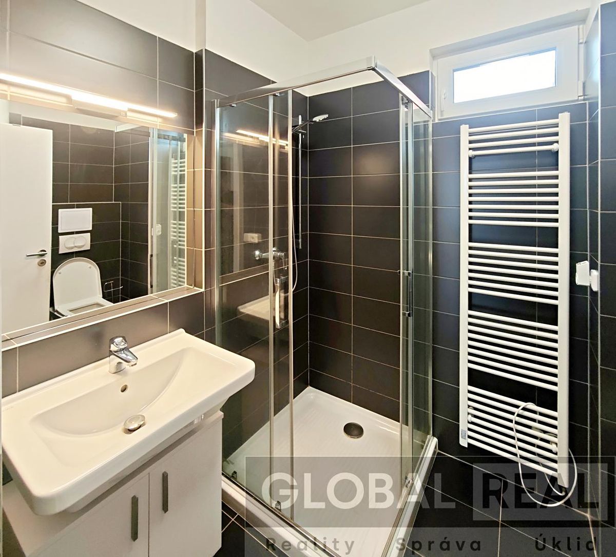Pronájem bytu 2+kk 43 m² – fotografie 3