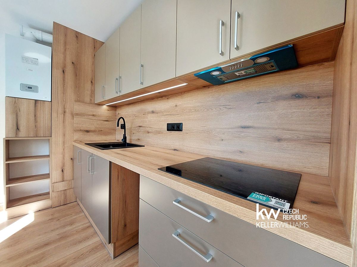Pronájem bytu 2+kk 57 m² – fotografie 2