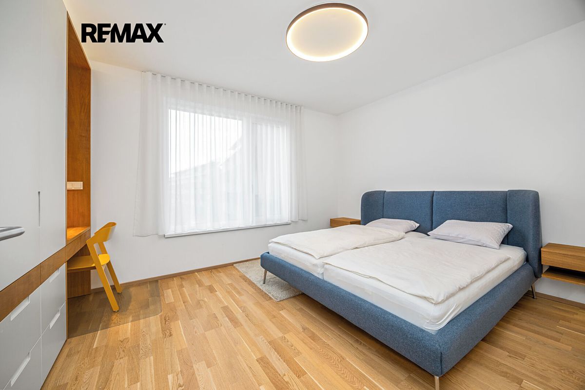 Pronájem bytu 3+kk 90 m² – fotografie 2