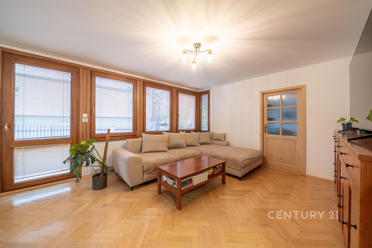 Prodej rodinného domu 90 m², pozemek 857 m² – fotografie 4