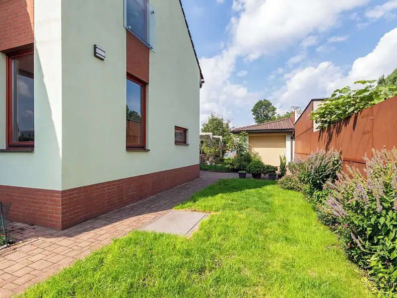 Prodej rodinného domu 200 m², pozemek 627 m², Pardubice – náhled fotky 3