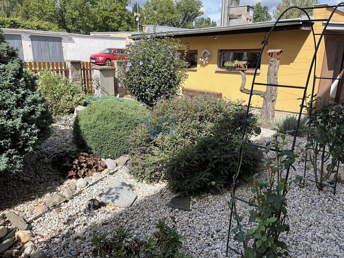 Prodej rodinného domu 150 m², pozemek 779 m² – fotografie 2