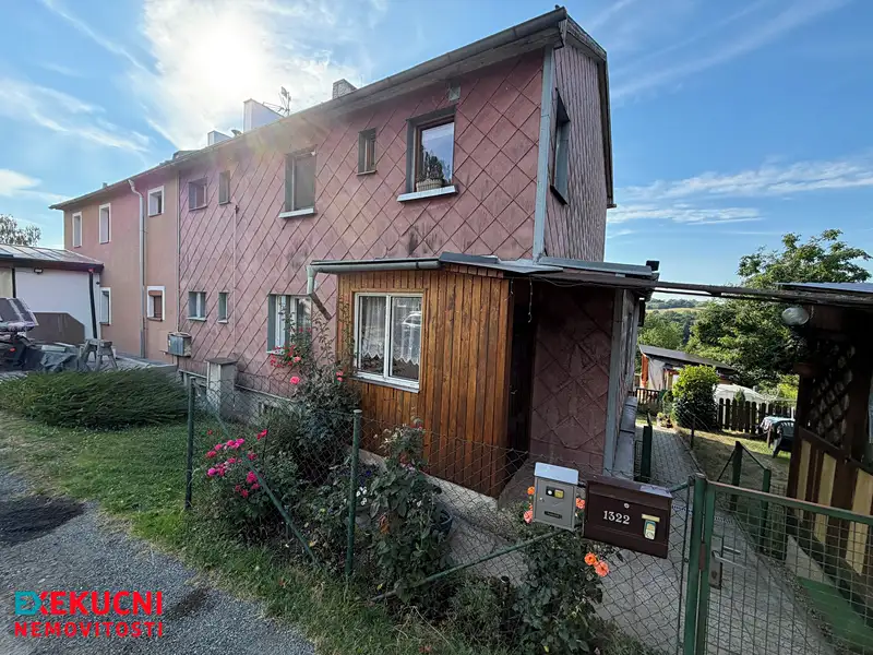 Prodej bytu 2+1 64 m², Tachov – náhled fotky 1