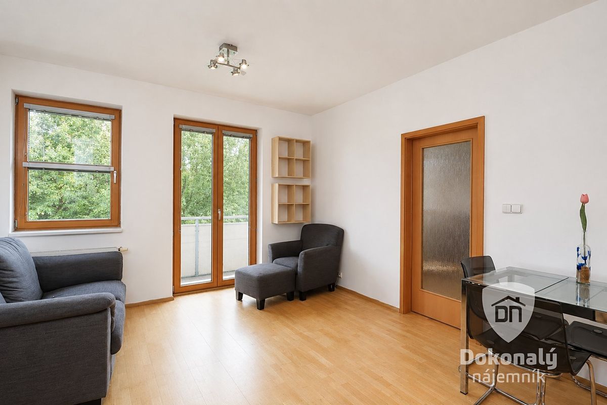 Pronájem bytu 3+kk 55 m² – fotografie 3
