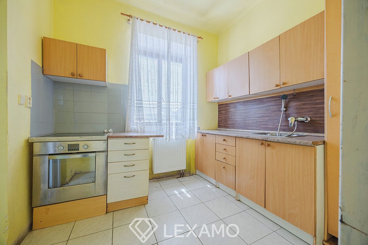 Prodej rodinného domu 165 m², pozemek 1496 m² – fotografie 2