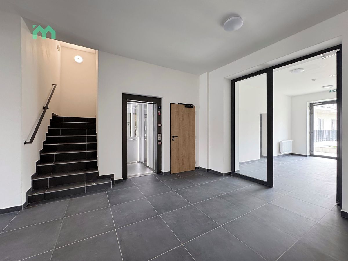 Pronájem bytu 2+kk 41 m² – fotografie 2
