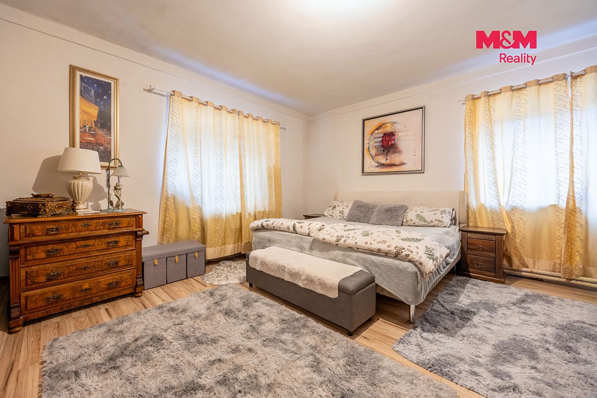 Prodej rodinného domu 424 m², pozemek 1444 m² – fotografie 5