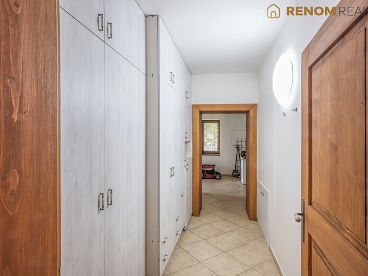 Prodej domu, 259 m² (21 z 30)