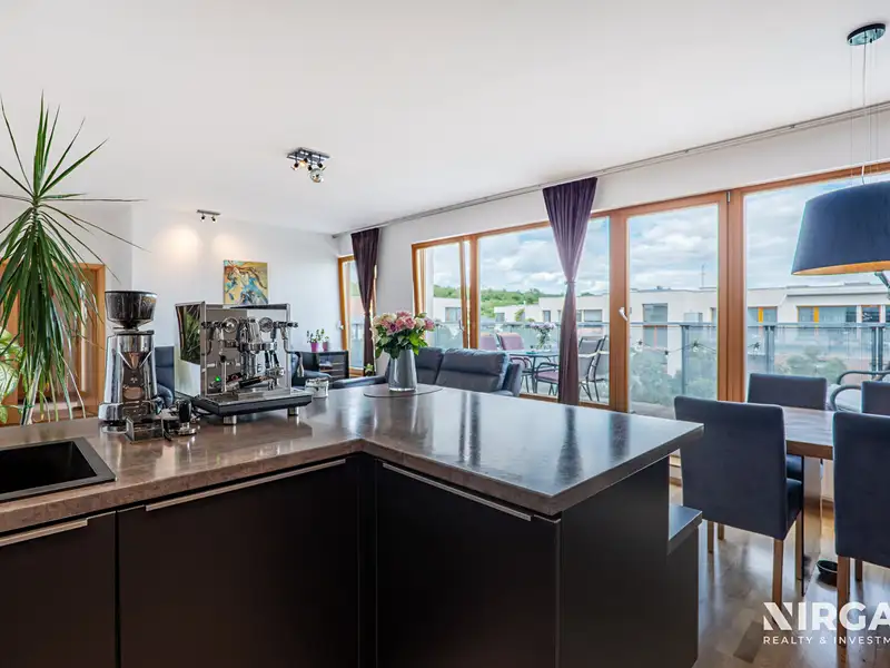 Prodej bytu 5+kk 141 m², Praha – náhled fotky 3