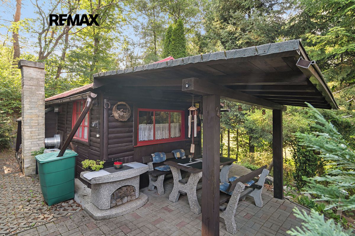 Prodej chaty 28 m², pozemek 499 m² – fotografie 2