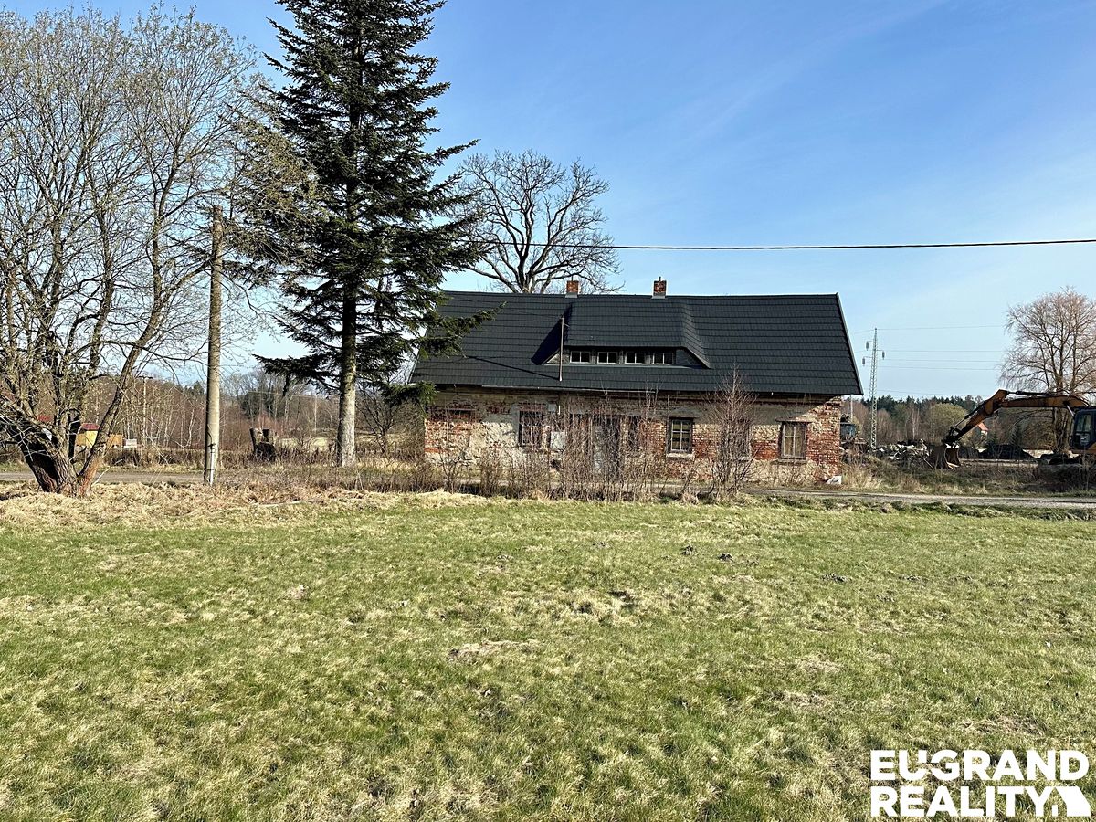 Prodej rodinného domu 173 m², pozemek 8675 m² – fotografie 3
