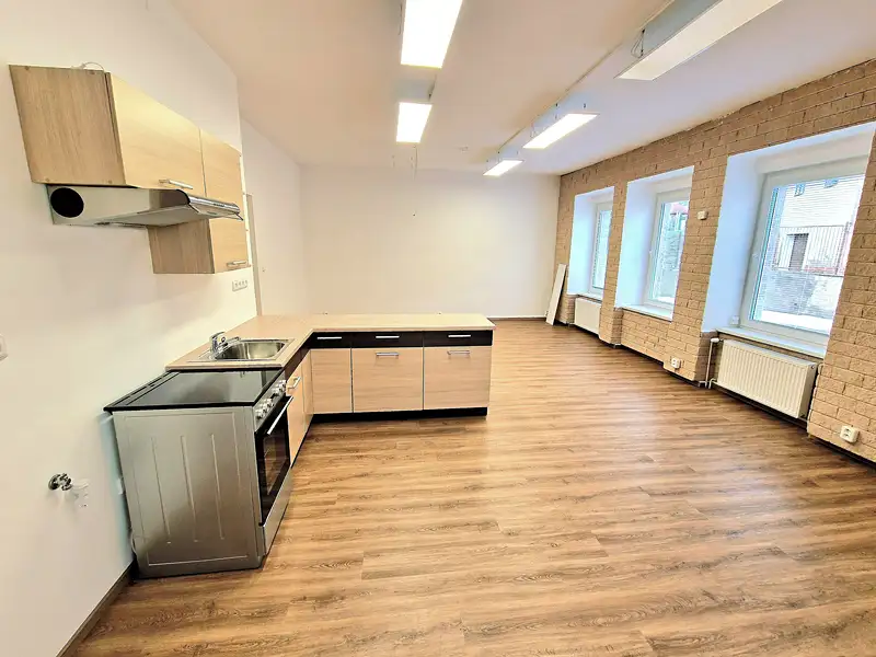 Pronájem bytu 2+kk 66 m², Krupka – náhled fotky 1