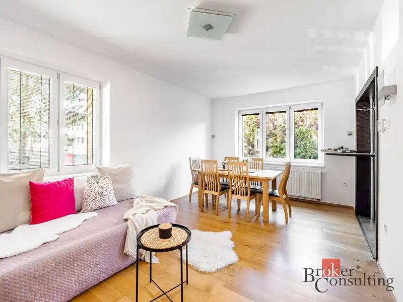 Prodej bytu 2+1 68 m², Třeboň – náhled fotky 1