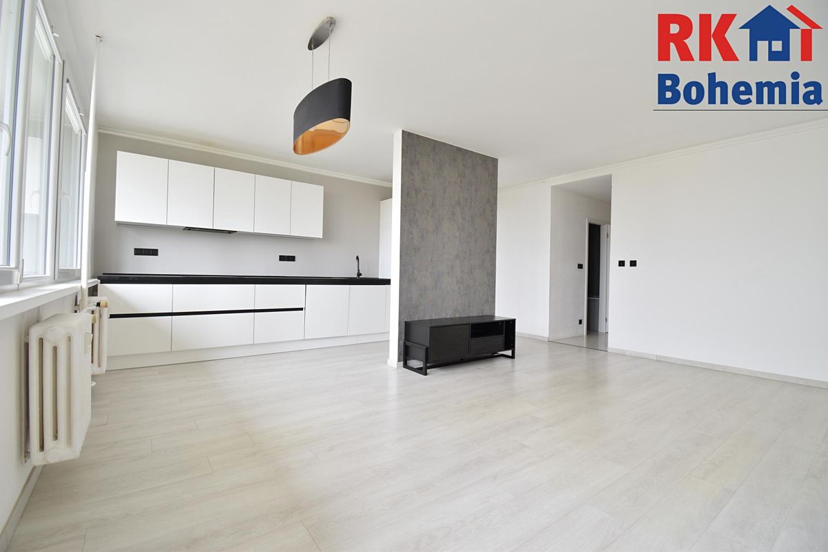Pronájem bytu 4+kk 90 m² – fotografie 2