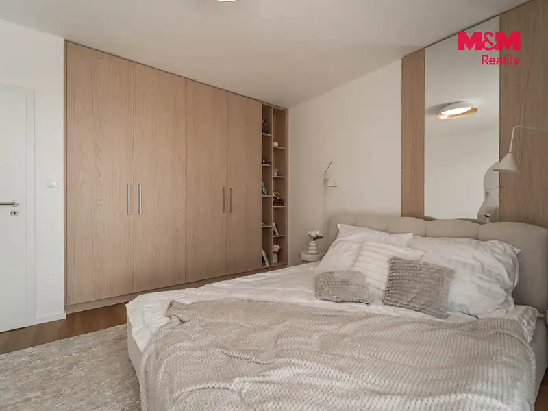 Prodej bytu 4+kk 141 m², Rokycany – náhled fotky 2