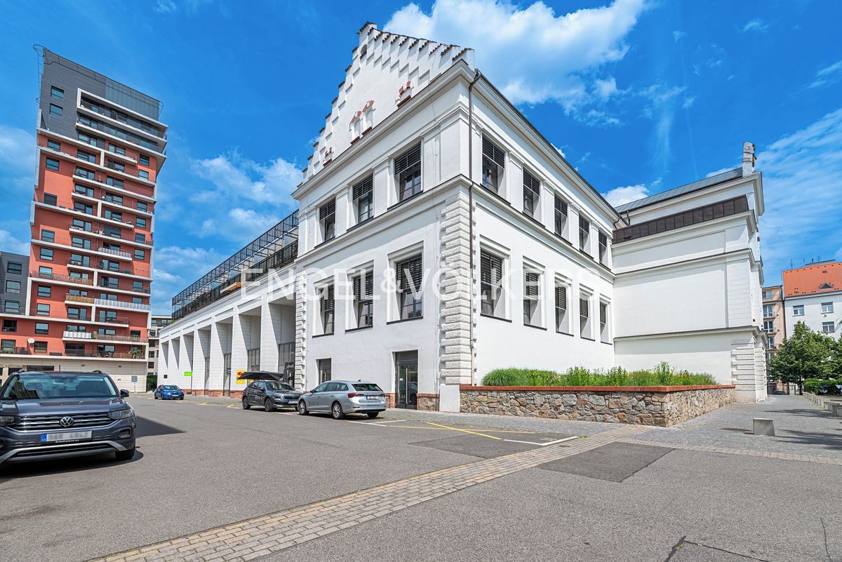 Pronájem obchodního prostoru 250 m²