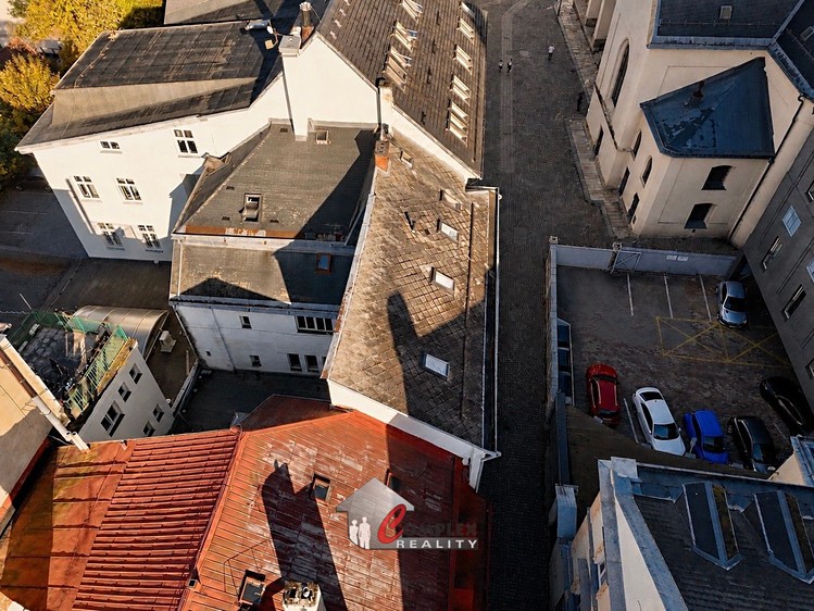 Комерційне приміщення на продаж, 530 м² (22 з 24)