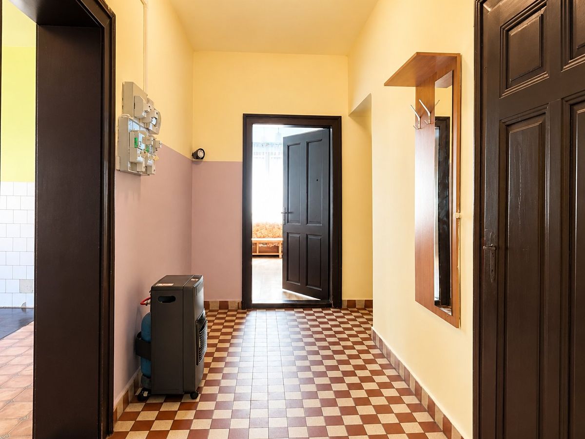 Prodej rodinného domu 131 m², pozemek 438 m² – fotografie 4