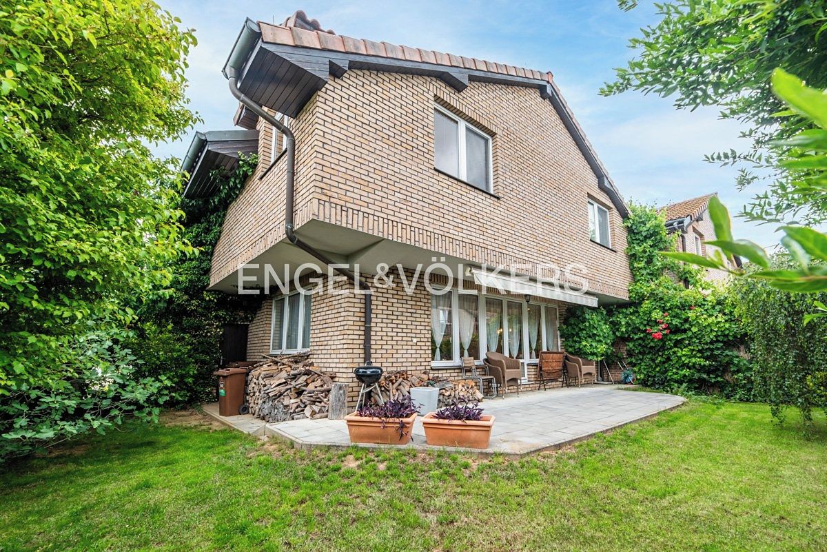 Prodej rodinného domu 170 m², pozemek 282 m²