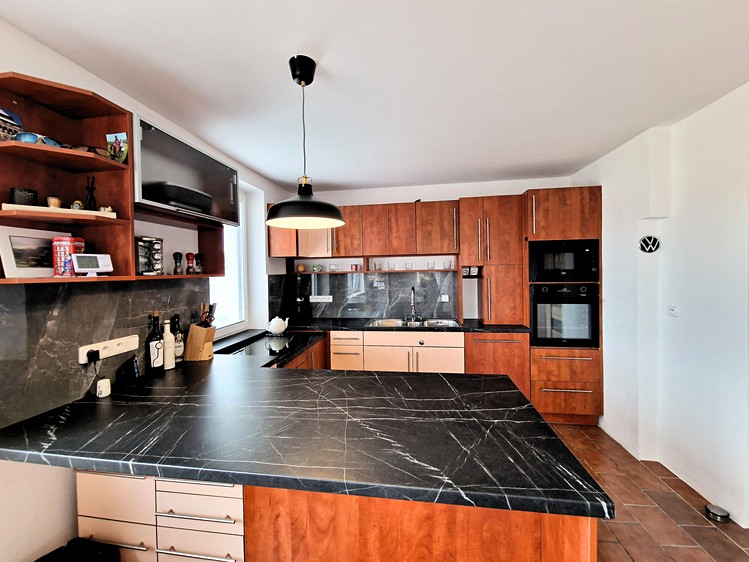 Квартира 4+kk на продаж, 98 м² (10 з 16)