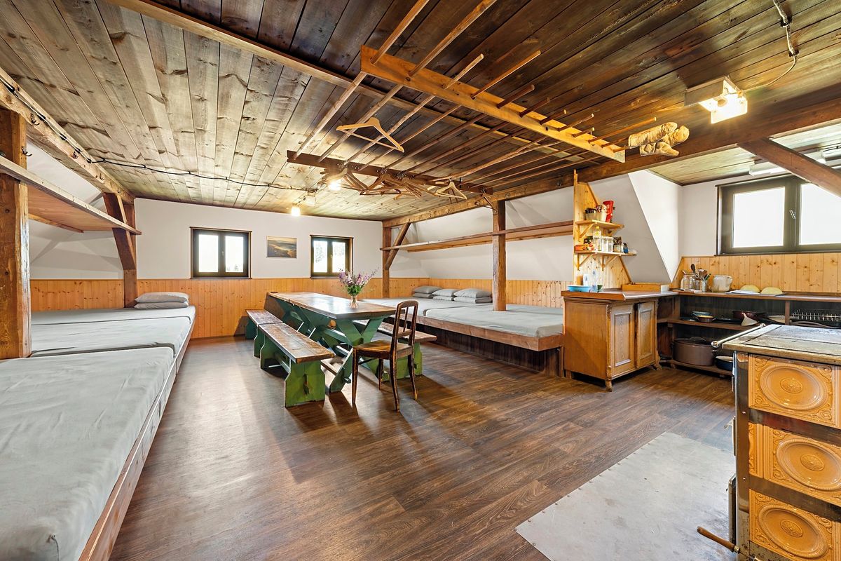 Prodej památky 425 m², pozemek 36917 m² – fotografie 5