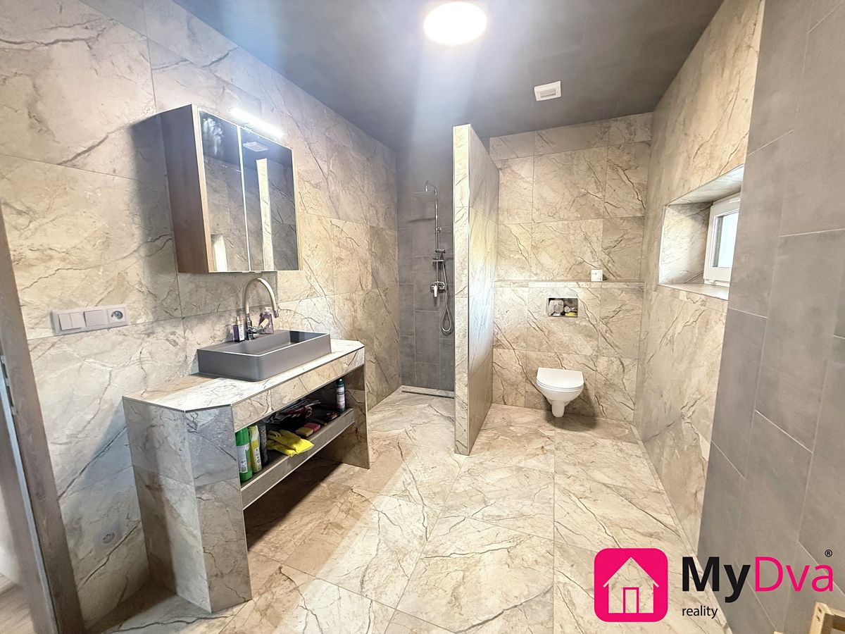 Pronájem bytu 2+kk 62 m² – fotografie 4