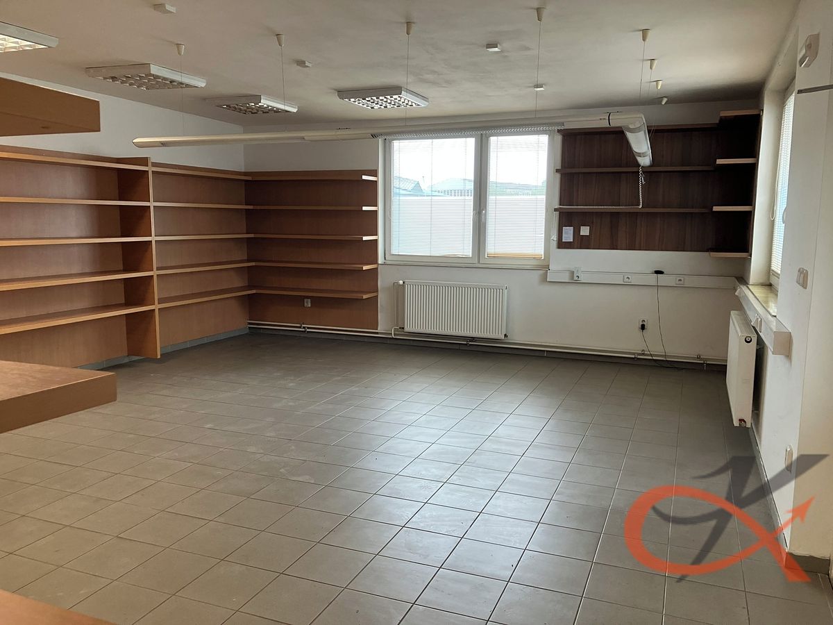 Pronájem kanceláře 42 m² – fotografie 2