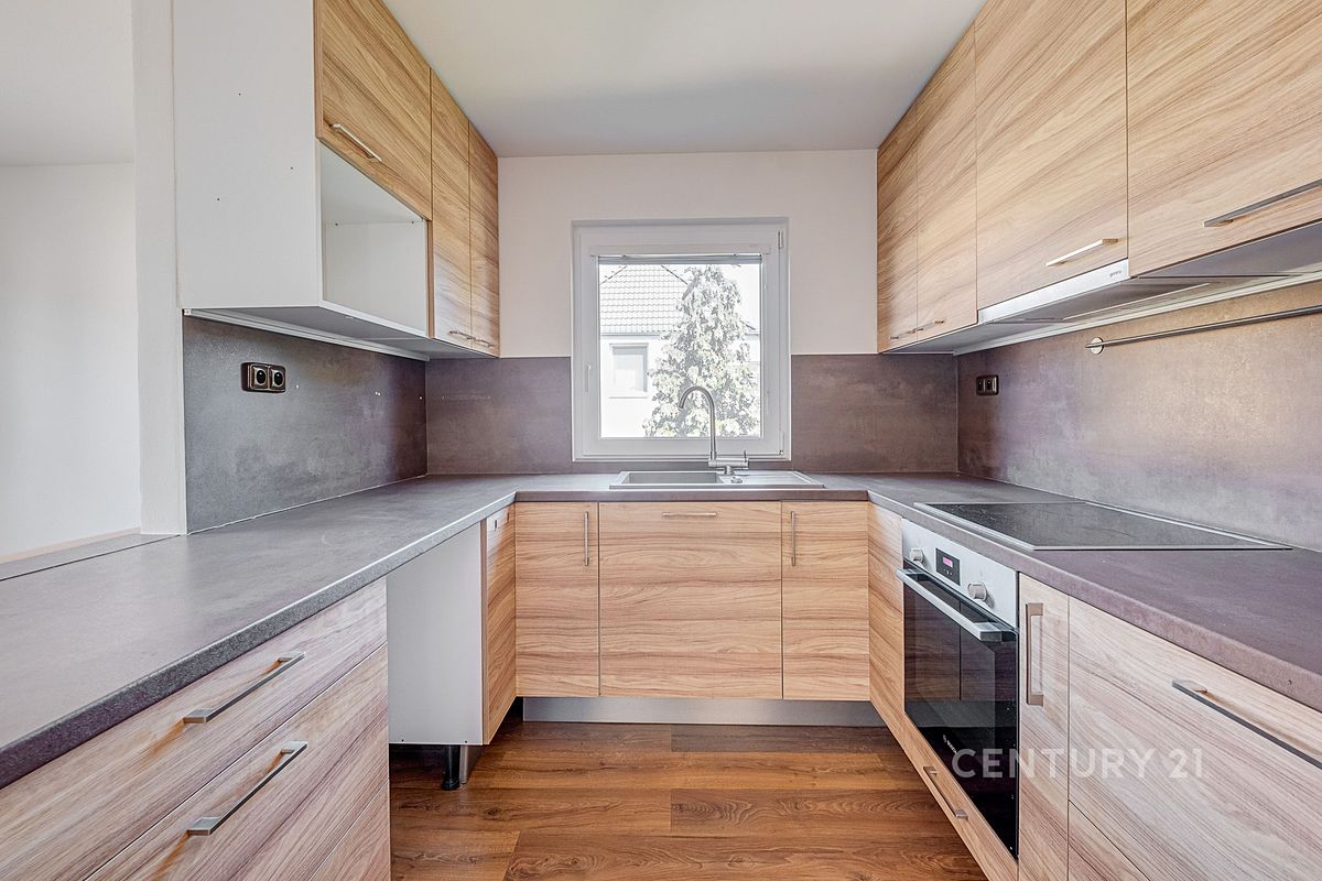 Pronájem bytu 4+kk 97 m²