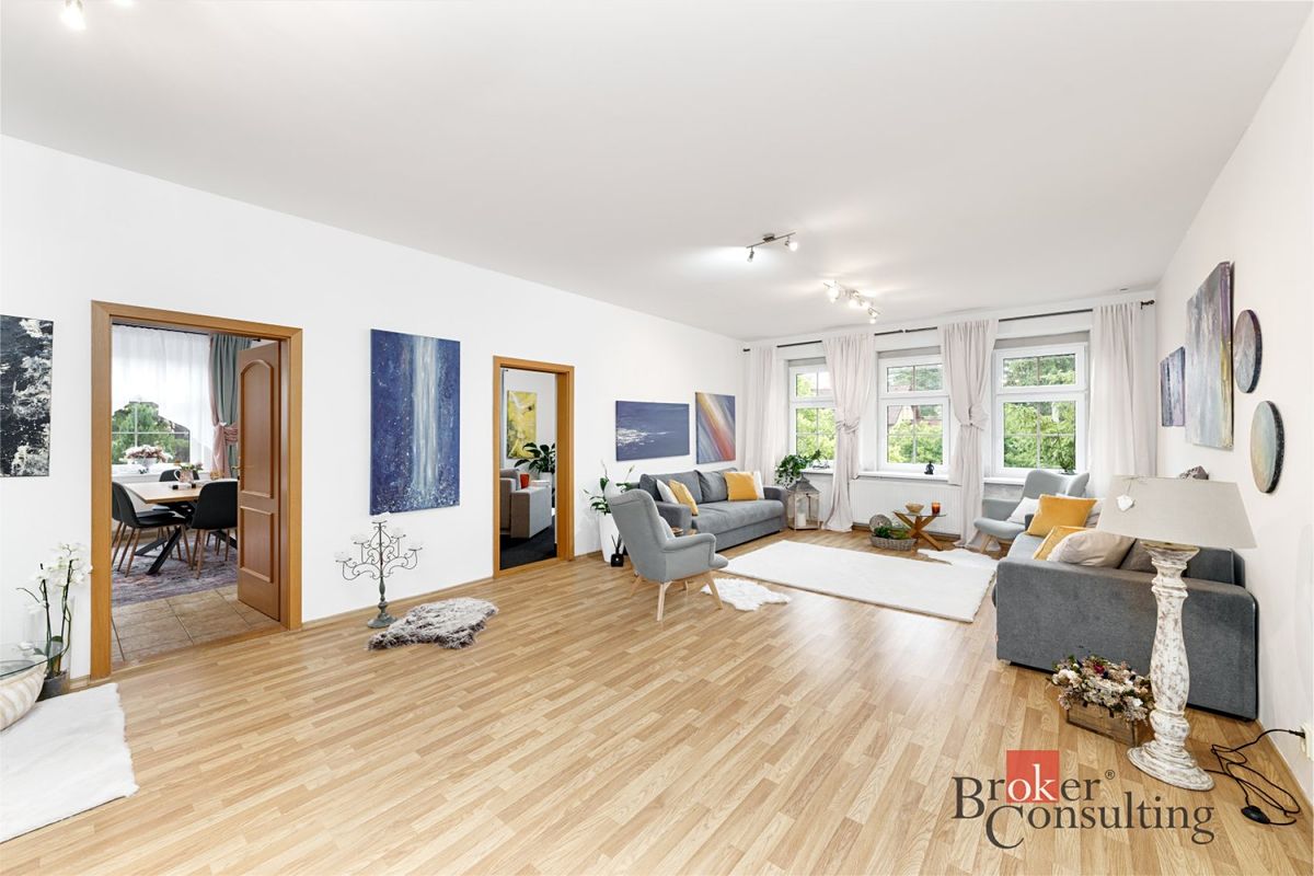 Prodej rodinného domu 1000 m², pozemek 2969 m² – fotografie 5