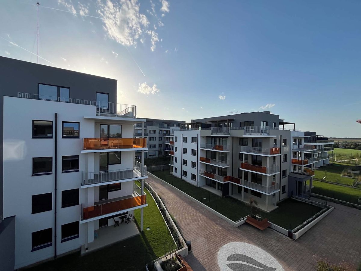 Pronájem bytu 3+kk 87 m² – fotografie 2