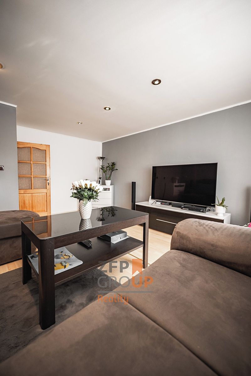 Prodej rodinného domu 190 m², pozemek 177 m² – fotografie 3