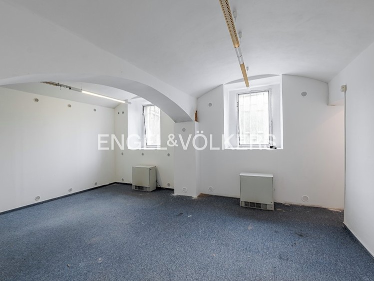 Pronájem komerčního prostoru, 42 m² (3 z 7)