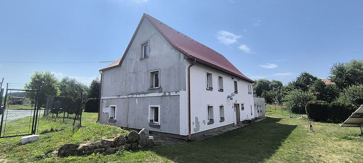Prodej vícegeneračního domu 284 m², pozemek 919 m² – fotografie 3