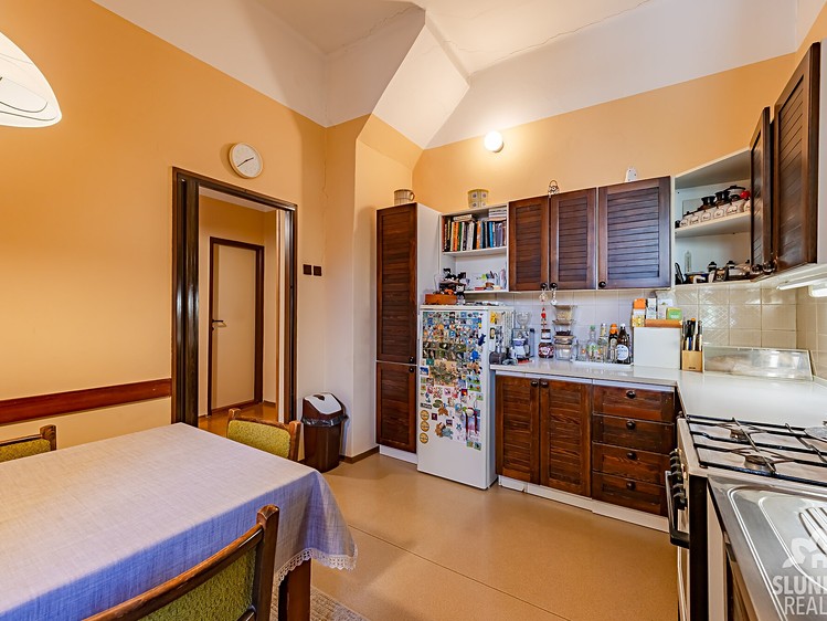 Комерційне приміщення на продаж, 970 м² (18 з 35)