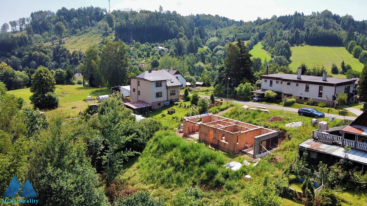 Prodej rodinného domu 188 m², pozemek 1470 m² – fotografie 4