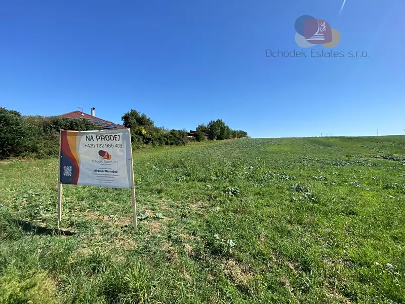 Prodej stavebního pozemku 1208 m², Zdounky – náhled fotky 2