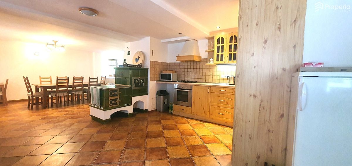 Prodej rodinného domu 350 m², pozemek 2658 m² – fotografie 3