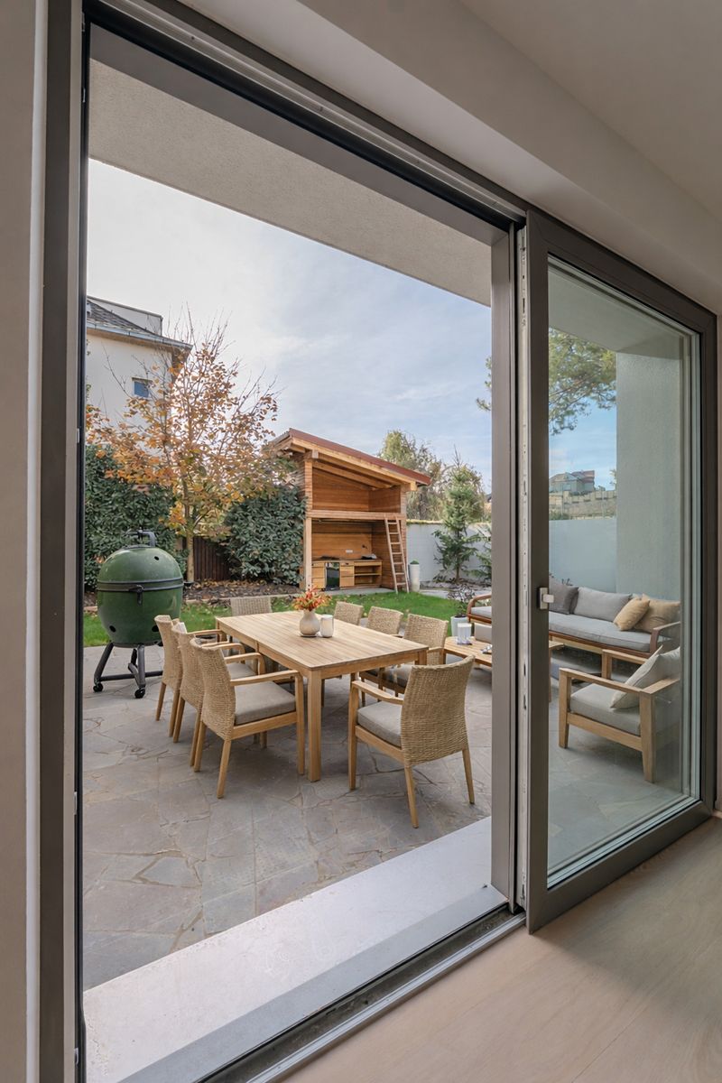 Prodej rodinného domu 153 m², pozemek 518 m² – fotografie 2
