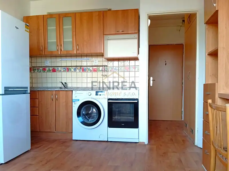 Pronájem bytu 1+kk 19 m², Chomutov – náhled fotky 2