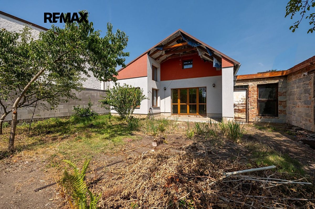 Prodej rodinného domu 100 m², pozemek 440 m² – fotografie 2