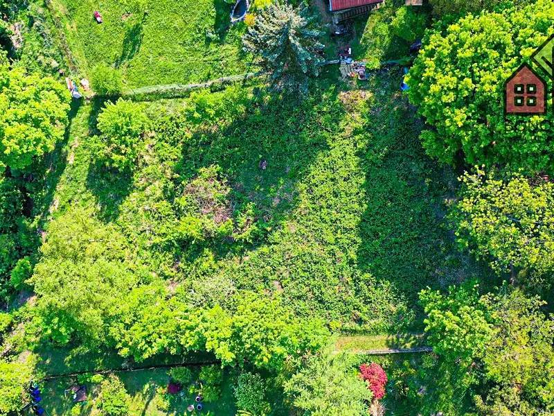 Prodej zahrady 1002 m², Dolní Zálezly – náhled fotky 3