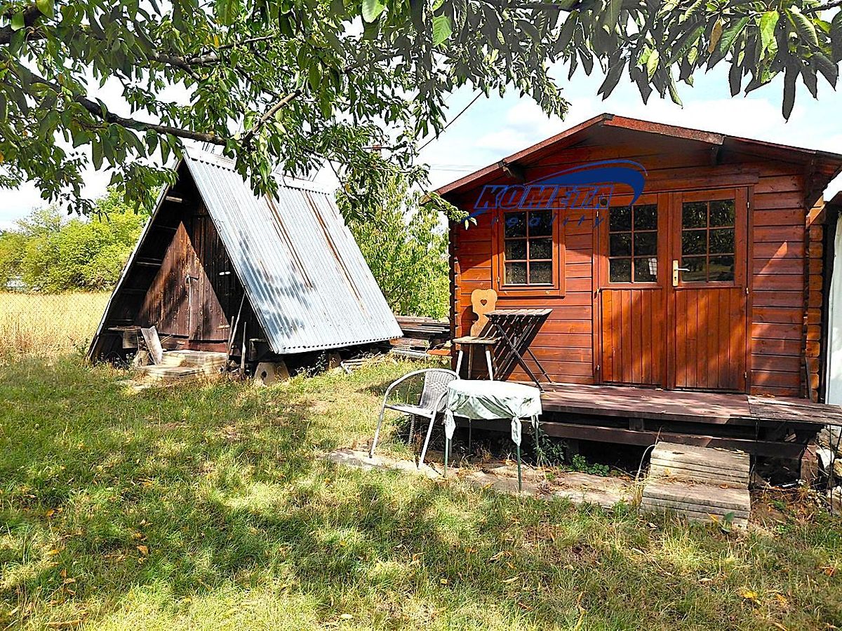 Prodej stavebního pozemku 2112 m² – fotografie 3