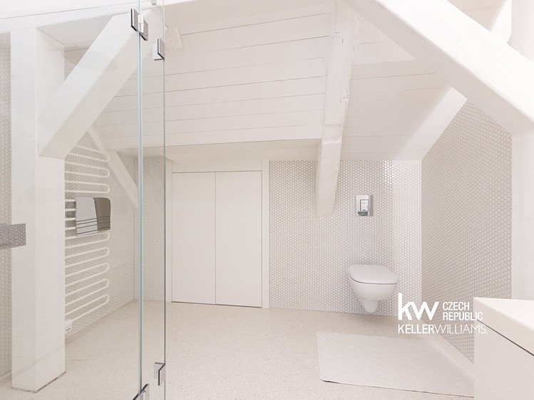 Квартира 6+ на продаж, 231 м² (28 з 38)