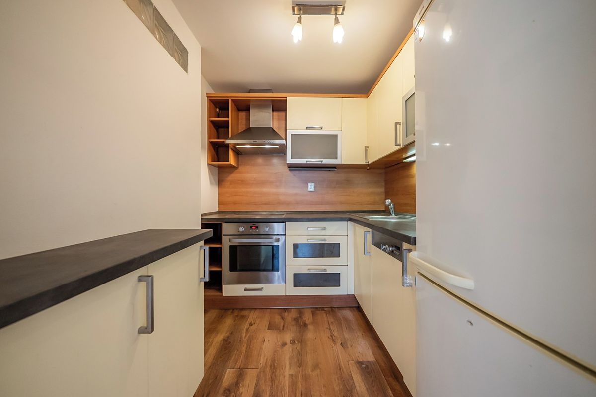Pronájem bytu 2+kk 43 m² – fotografie 2