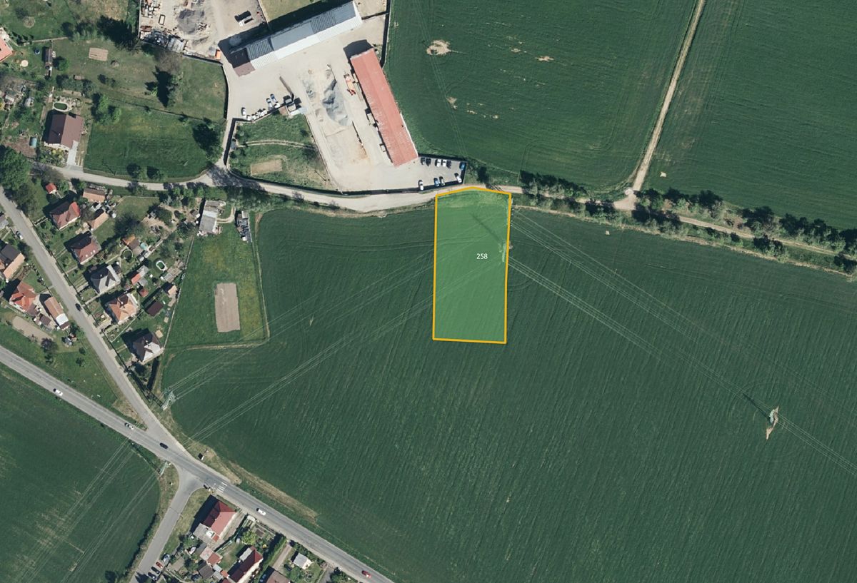 Prodej pole 31356 m²