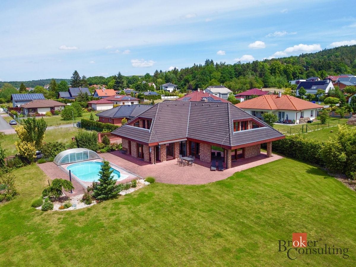 Prodej rodinného domu 372 m², pozemek 2751 m² – fotografie 5
